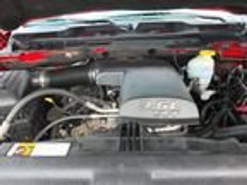Used 2022 RAM 1500 Classic SLT AWD/4WD image 6