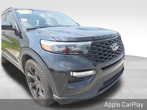 Used 2024 Ford Explorer ST-Line w/ Class IV Trailer Tow Package AWD/4WD image 2