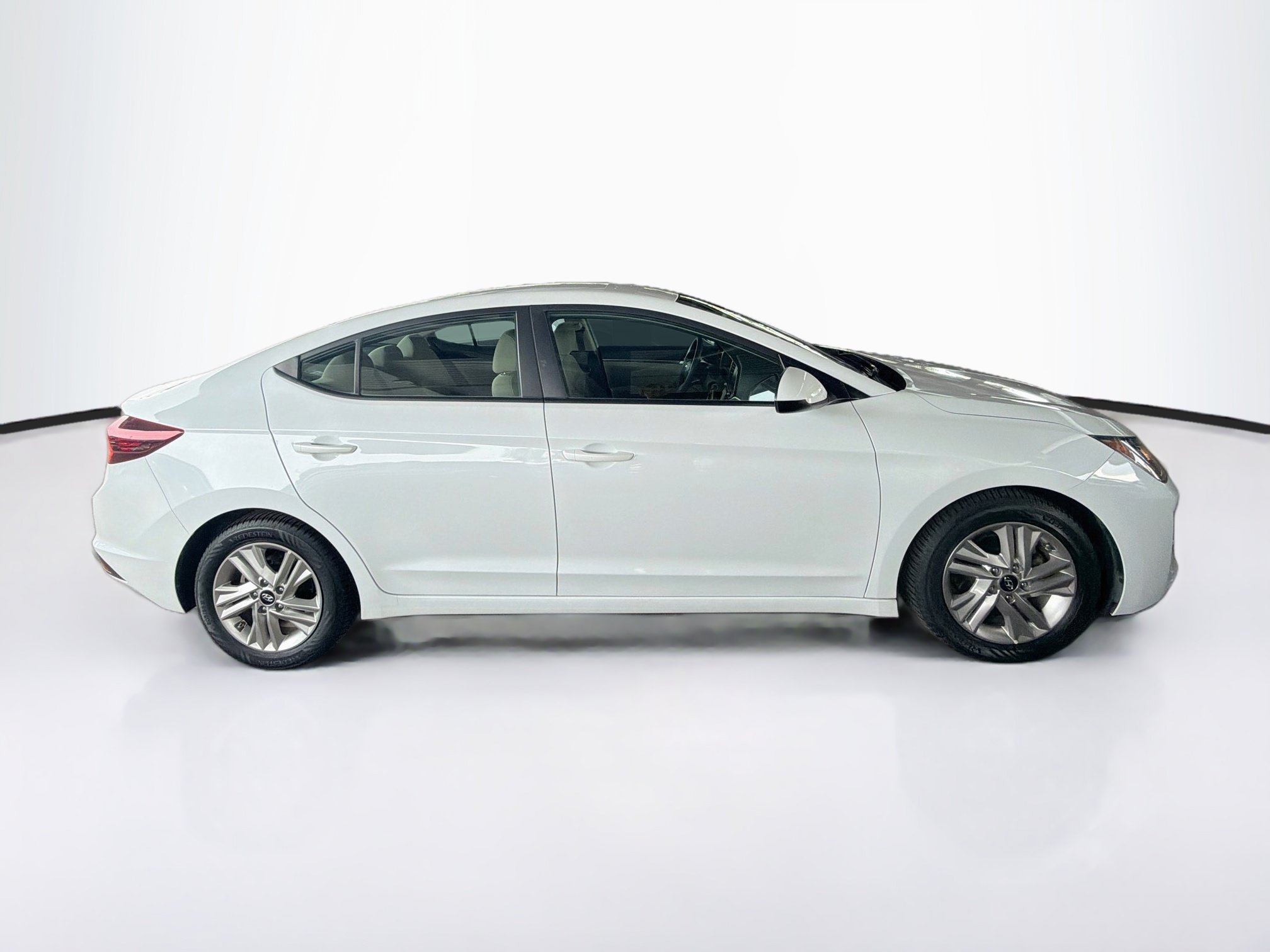 Used 2020 Hyundai Elantra SEL FWD image 10