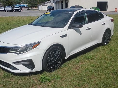 Used 2020 Kia Optima SE FWD image 3