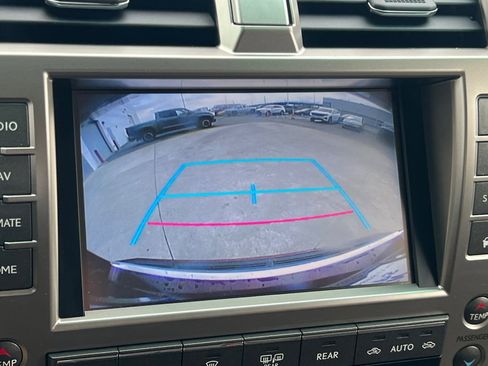 Used 2017 Lexus GX 460 Premium w/ Premium Package image 17