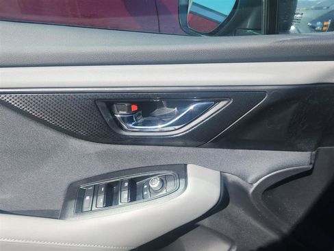 Used 2025 Subaru Outback Premium image 12