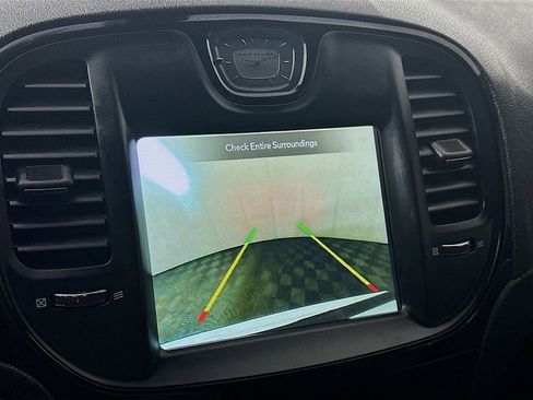 Used 2022 Chrysler 300 S image 19