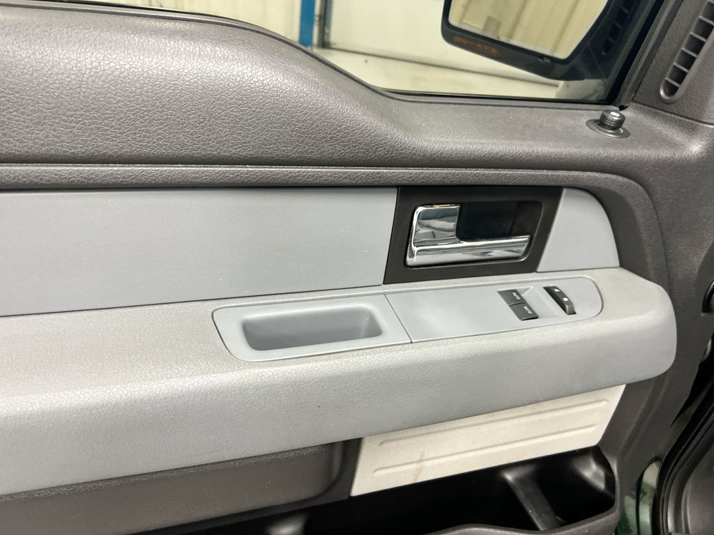 Used 2013 Ford F150 XLT w/ Mid Equipment Group RWD image 19