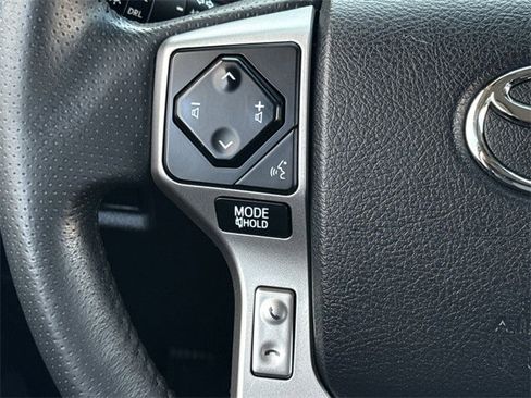 Used 2020 Toyota 4Runner SR5 Premium image 14