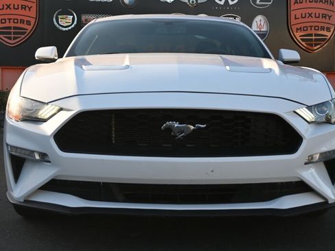 Used 2018 Ford Mustang GT image 2