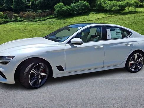 Certified 2025 Genesis G70 3.3T Advanced w/ Sport Prestige Package image 4