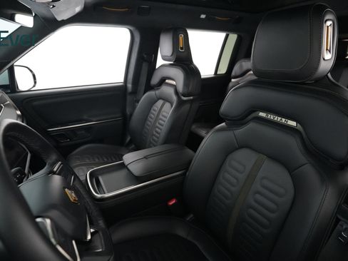 Used 2023 Rivian R1S Adventure AWD/4WD image 4