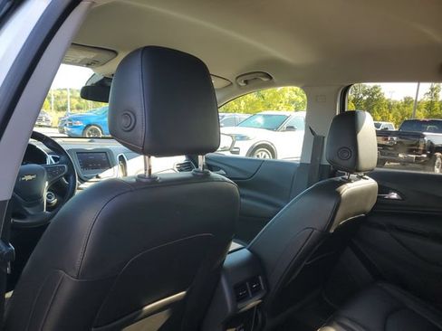 Certified 2021 Chevrolet Equinox LT AWD/4WD image 10