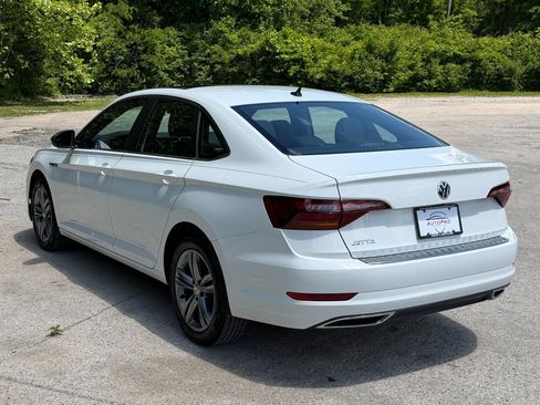 Used 2019 Volkswagen Jetta R-Line FWD image 4