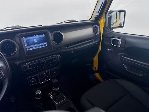 Used 2020 Jeep Wrangler Unlimited Sport S AWD/4WD image 22