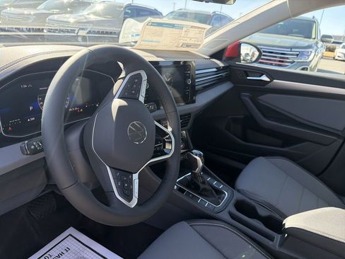 New 2026 Volkswagen Jetta SE FWD image 11