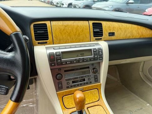 Used 2003 Lexus SC 430 Convertible RWD image 25
