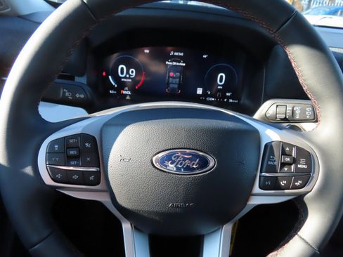 New 2026 Ford Explorer Active image 9