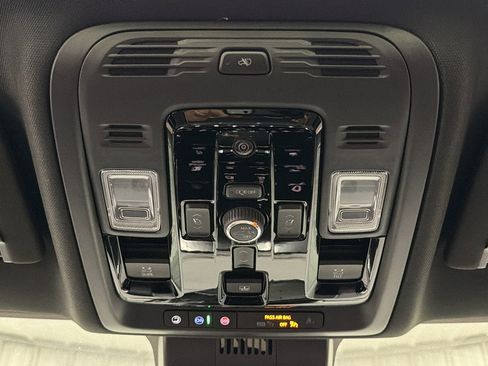 Used 2026 GMC Yukon AT4 Ultimate w/ LPO, Floor Liner Package AWD/4WD image 46