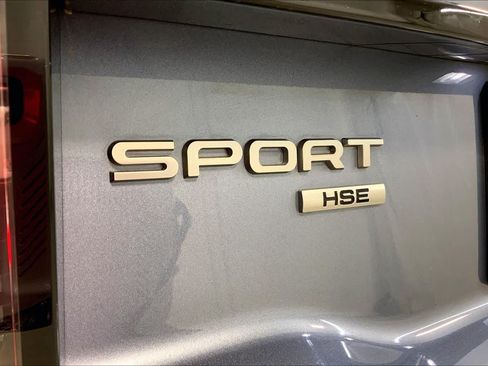 Used 2018 Land Rover Discovery Sport HSE AWD/4WD image 8