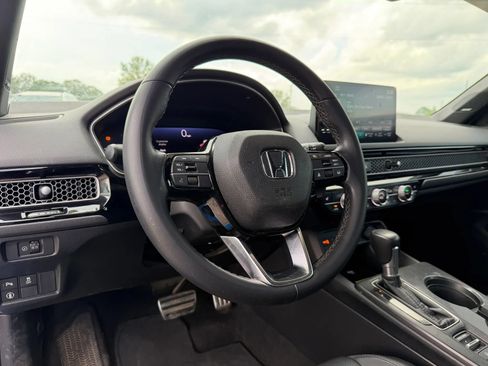 Used 2022 Honda Civic Sport Touring image 12