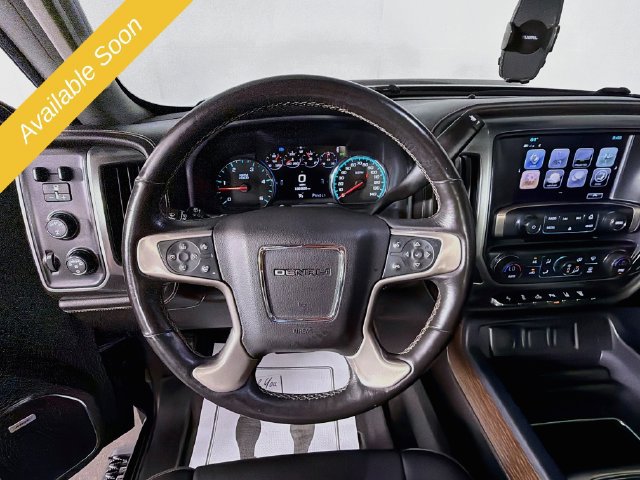 Used 2018 GMC Sierra 2500 Denali w/ Duramax Plus Package AWD/4WD image 11