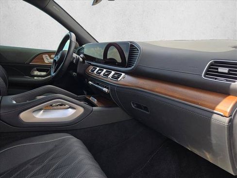 Certified 2024 Mercedes-Benz Maybach GLS 600 4MATIC image 13