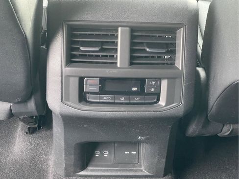 Used 2022 Volkswagen Atlas SE image 18