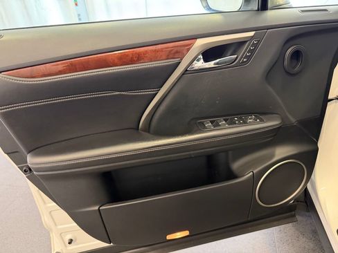 Used 2018 Lexus RX 450hL Premium w/ Premium Package AWD/4WD image 13