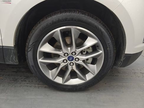 Used 2018 Ford Edge Titanium w/ Technology Package image 12