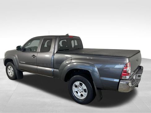 Used 2015 Toyota Tacoma 4x4 Access Cab V6 w/ SR5 Package image 7