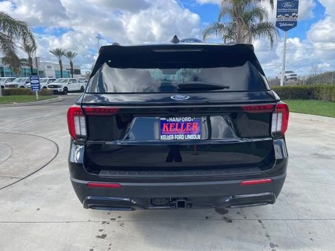 New 2026 Ford Explorer ST-Line w/ ST-Line Street Pack image 4