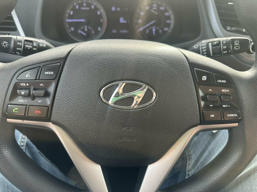 Used 2017 Hyundai Tucson SE w/ SE Popular Package 02 AWD/4WD image 11