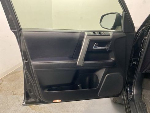 Used 2023 Toyota 4Runner SR5 Premium image 21