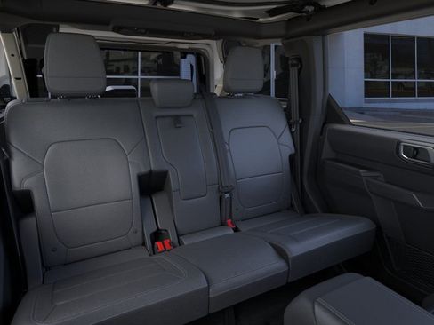 New 2026 Ford Bronco Outer Banks AWD/4WD image 11