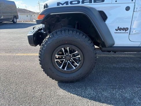 New 2026 Jeep Wrangler Unlimited Rubicon 392 w/ Quick Order Package 27X Moab AWD/4WD image 5