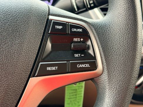 Used 2018 Hyundai Accent SE FWD image 30