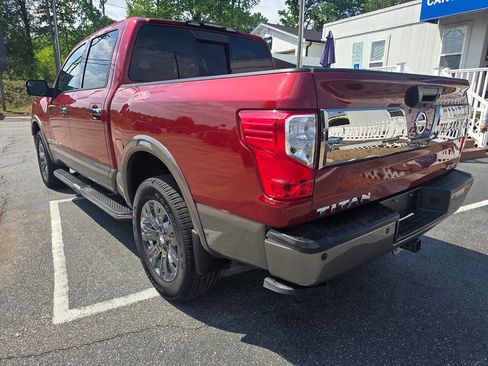 Used 2018 Nissan Titan Platinum Reserve w/ Platinum Utility Package AWD/4WD image 4