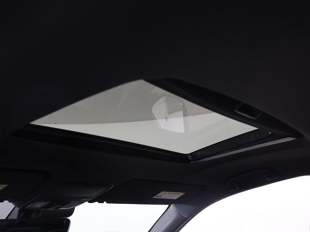 Used 2023 Honda Passport EX-L image 16