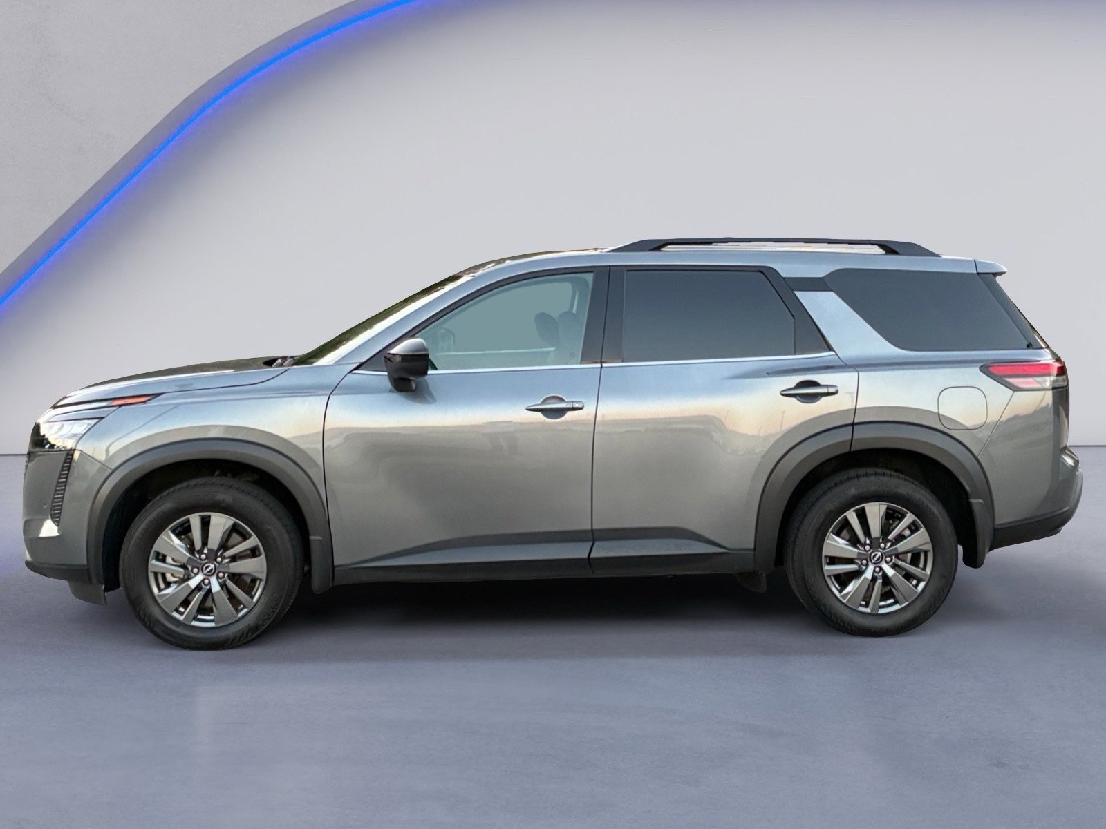 Used 2026 Nissan Pathfinder SV FWD image 7