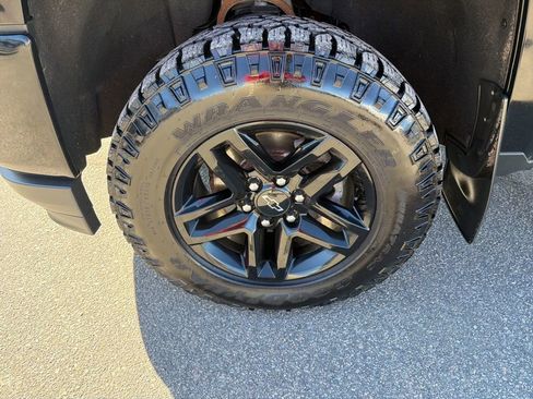 Used 2019 Chevrolet Silverado 1500 LT w/ All Star Edition image 10