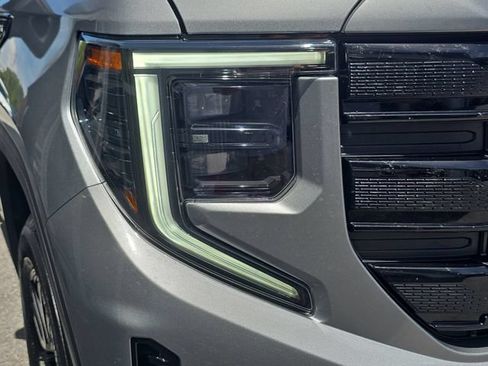 Certified 2025 GMC Sierra 1500 Elevation AWD/4WD image 10