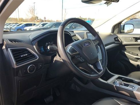 Used 2024 Ford Edge SEL image 20