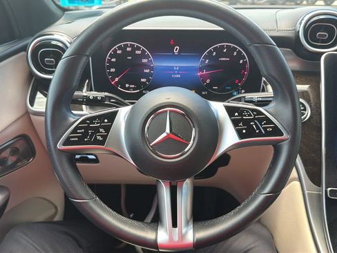 Certified 2024 Mercedes-Benz GLC 300 4MATIC image 11