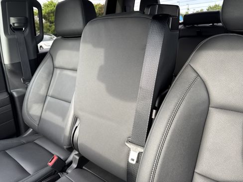 Used 2025 GMC Sierra 1500 SLT image 77