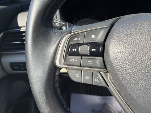 Used 2020 Honda Accord Touring image 24