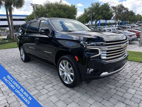 Used 2024 Chevrolet Suburban High Country AWD/4WD image 16