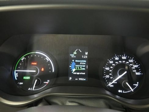 Used 2021 Toyota Sienna XSE FWD image 15