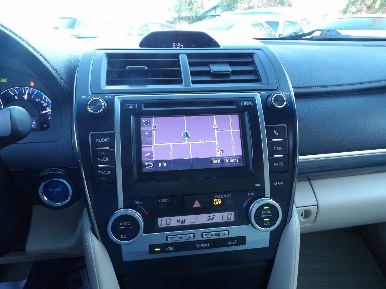 Used 2012 Toyota Camry XLE w/ Convenience Pkg FWD image 8