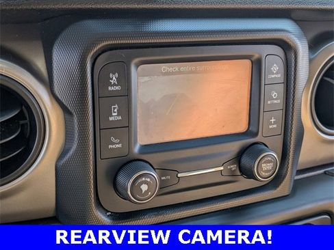 Used 2018 Jeep Wrangler Unlimited Sport S image 20