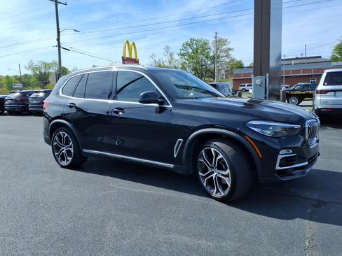 Used 2021 BMW X5 xDrive40i w/ Premium Package 2 AWD/4WD image 4