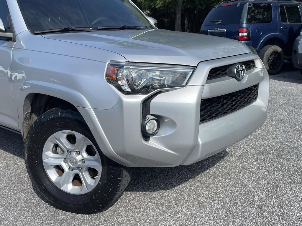 Used 2019 Toyota 4Runner SR5 RWD image 9