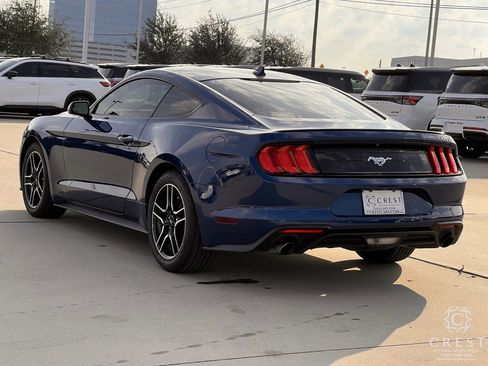 Used 2022 Ford Mustang Premium image 7