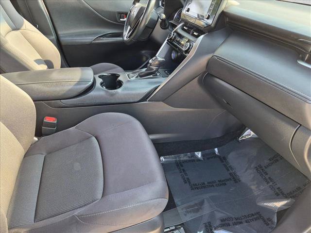 Used 2021 Toyota Venza LE AWD/4WD image 19